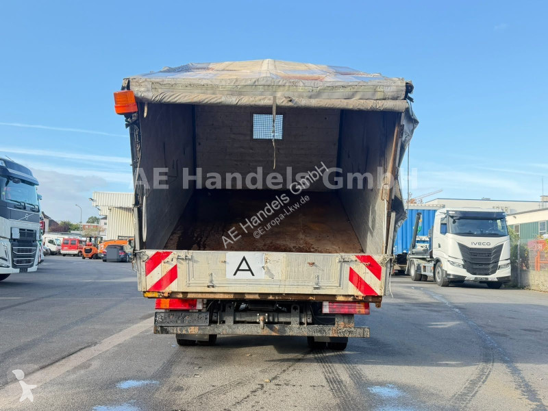 Teherautó Mercedes 816D BB DoKA 13m3...
