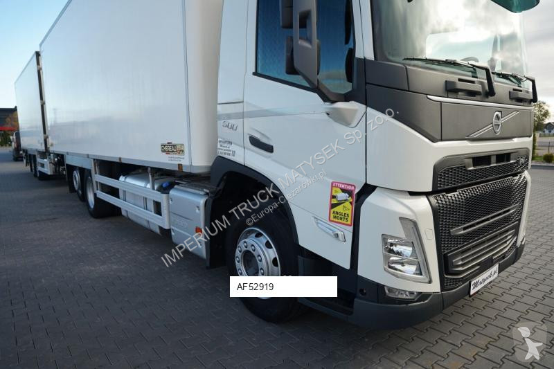 شاحنة Volvo / PRZYCZEPA / CHŁODNIA - 6,8 M /...