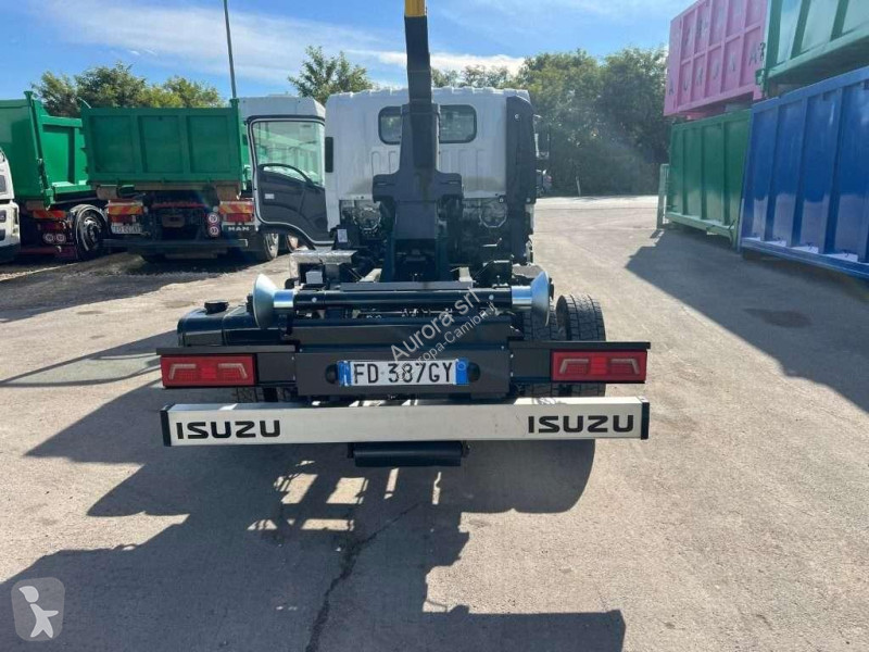 Isuzu P75 USATO SCARRABILE BALESTRATO truck