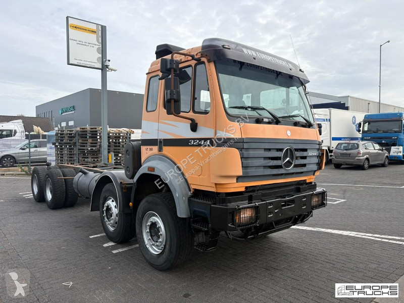Kamion Mercedes 3244 Full Steel - Manual - V8 -...