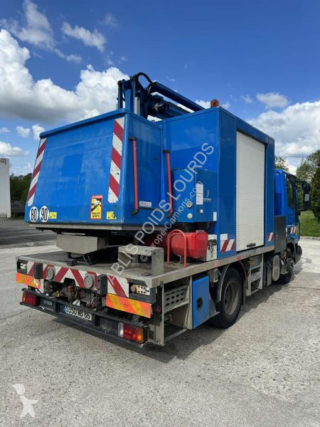 Iveco 100 E 19 truck