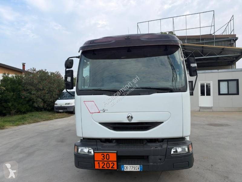 Vrachtwagen Renault 220