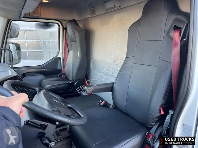 Lastbil Renault D Wide