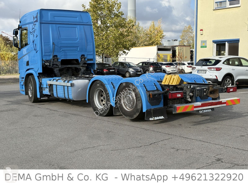 Vrachtwagen Scania R...