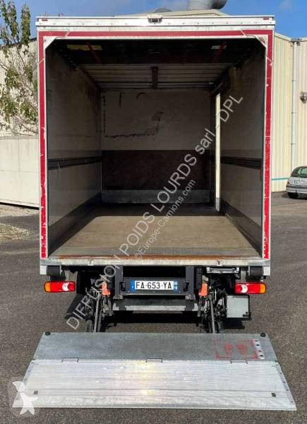 Vrachtwagen Renault 12.210