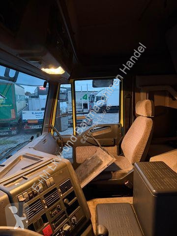 Teherautó Iveco LD 260E43 6x2 Fahrgestell