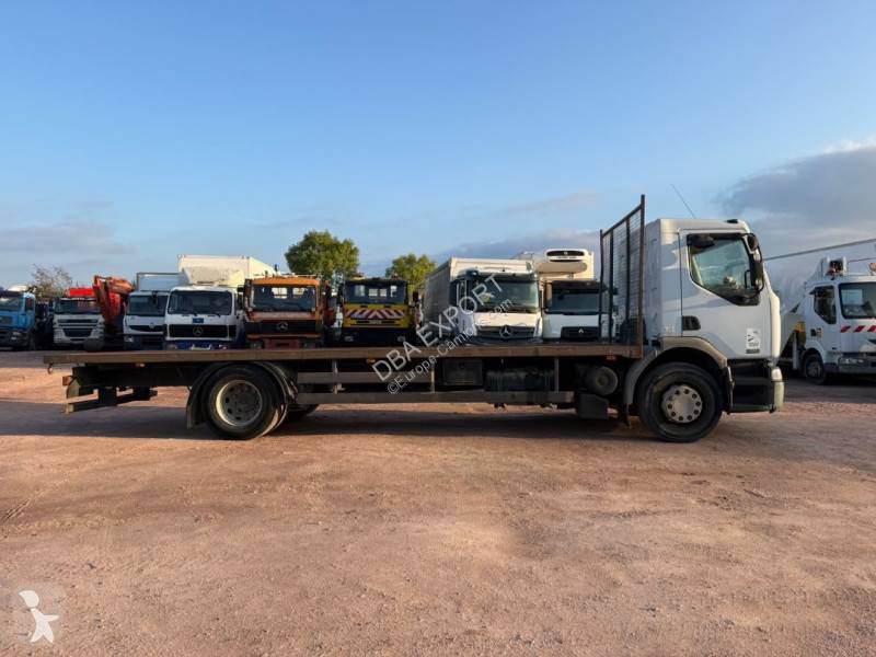 Teherautó Renault 320 DCI