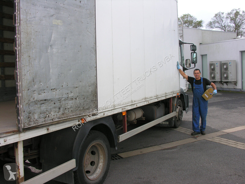 Vrachtwagen Iveco EuroCargo 120E/21 EuroCargo...