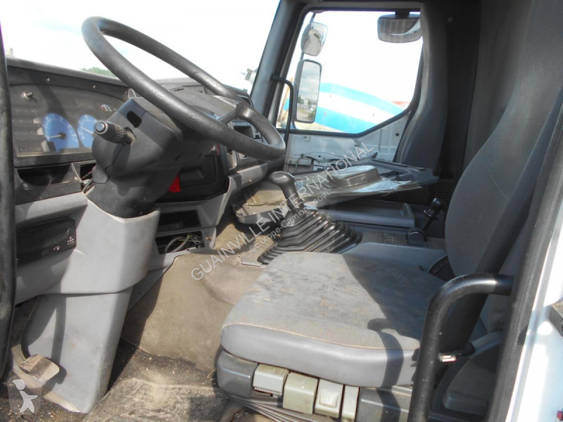 Camion Renault 270 DCI