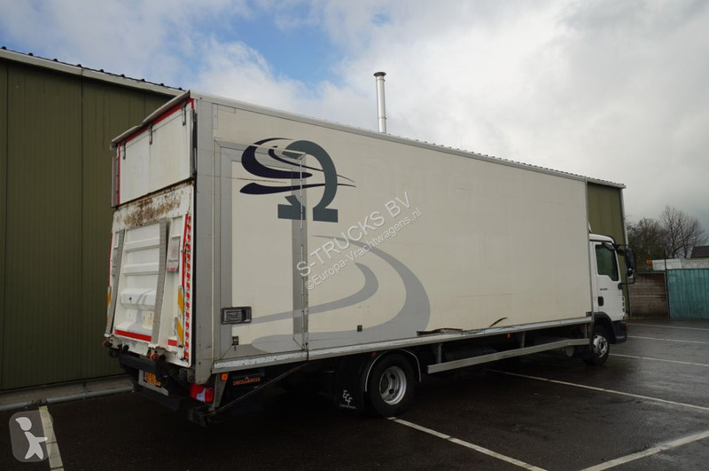 Kamion MAN 12.220 CLOSED BOX EURO 5 D HOLLANDIA