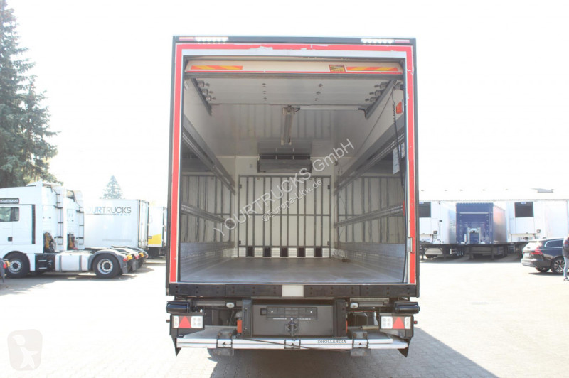 Kamion Renault   D 320E6 Wide CS 1050 Strom...