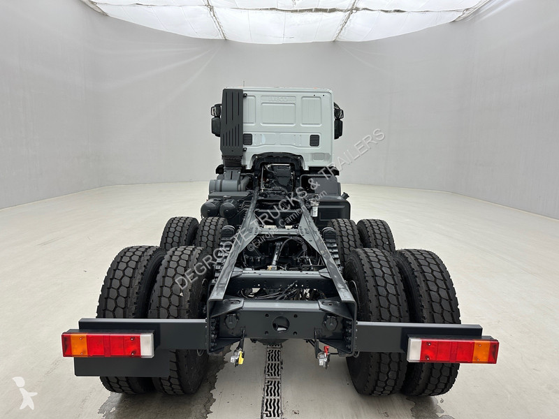 Kamion Iveco 380 - 6x4