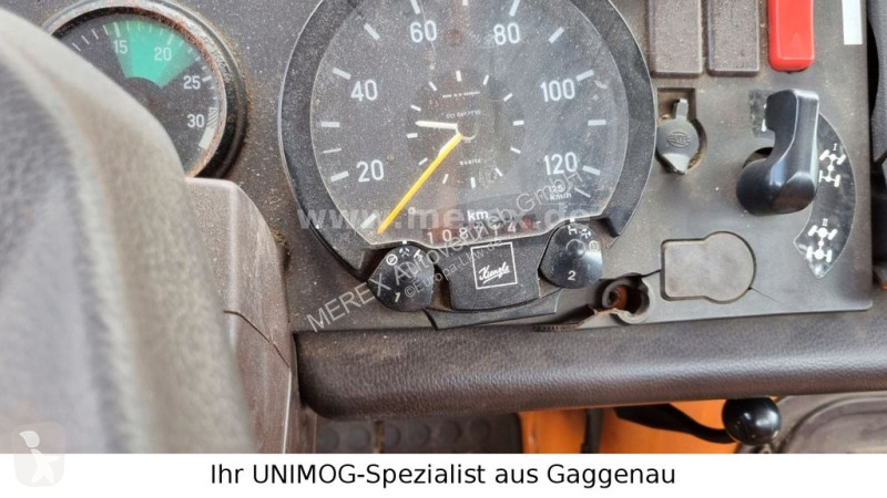 Kamion Unimog U