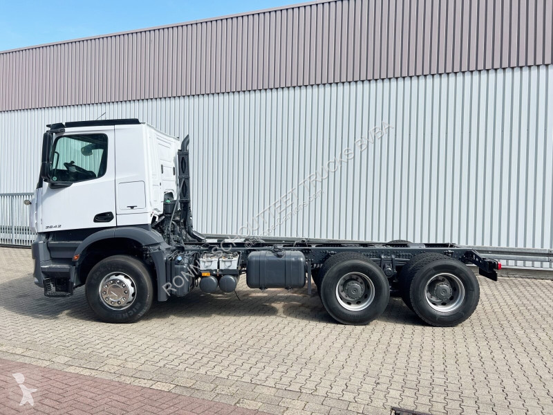 Camion Mercedes Arocs 2642 K 6x4 Arocs 2642 K...
