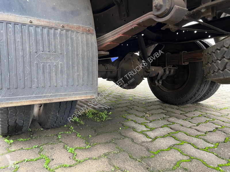 Vrachtwagen Mercedes L 407 D 4x2 Doka L 407 D...