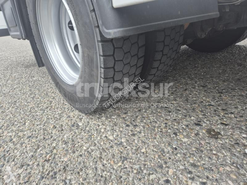 Camion Iveco EUROCARGO 140E 250
