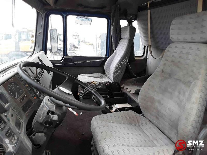 Camion MAN 25-422 manual pump