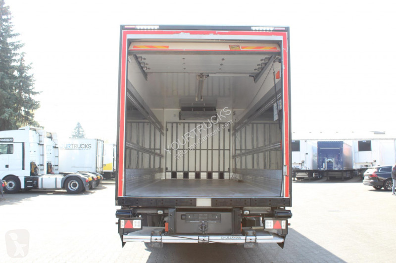 Camion Renault   D 320E6 Wide CS 1050 Strom...