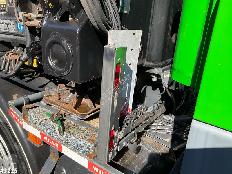 Camion DAF FAX 85  410 Euro 5 Hiab 60 Tonmeter...