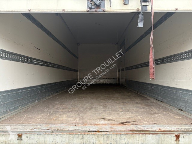 شاحنة DAF 12 TONNES 210 CV HAYON PORTE RELEVANTE