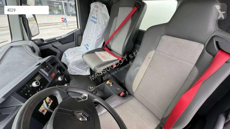 Kamion Renault KERAX 6X4
