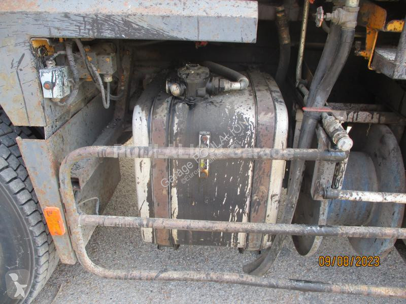 Wegenbouw Renault KERAX 320 Dci goudronneuse