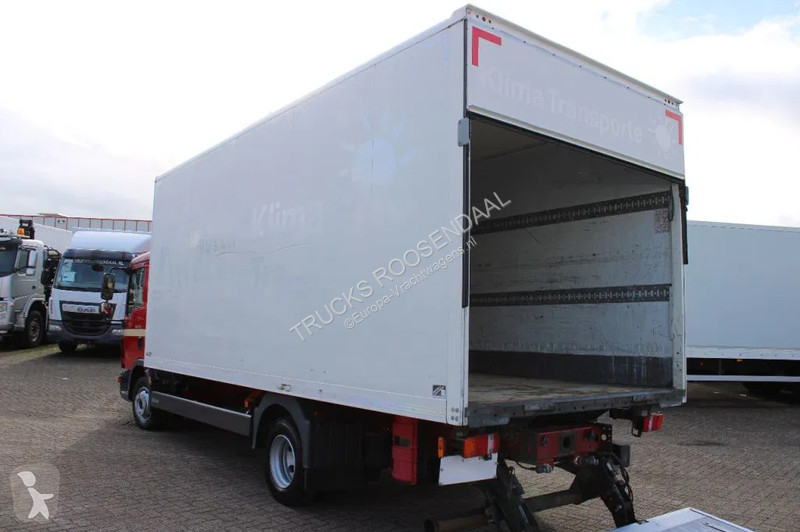 Kamion MAN 8.220 + MANUAL
