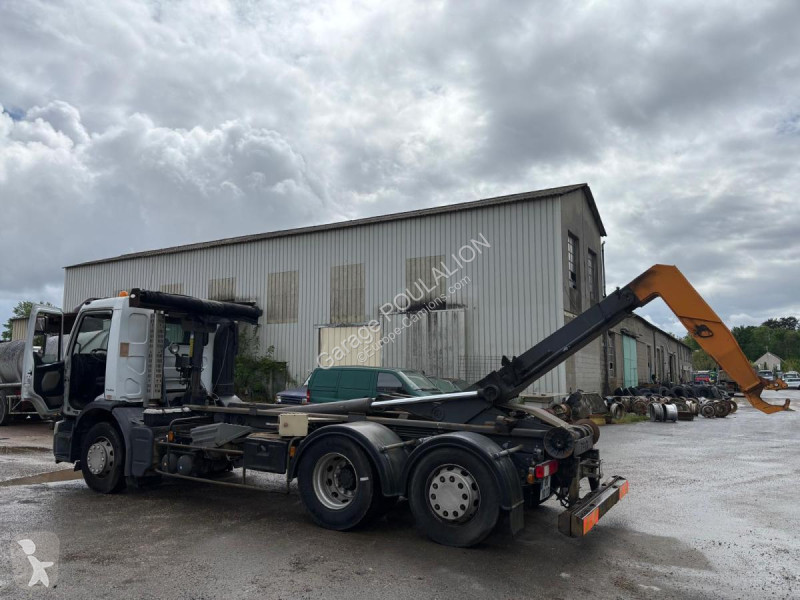 Kamion Renault 6x2 essieu relevable 320 benne...