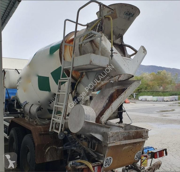 Vrachtwagen Mercedes TOUPIE  7 M3,  avec pompe...