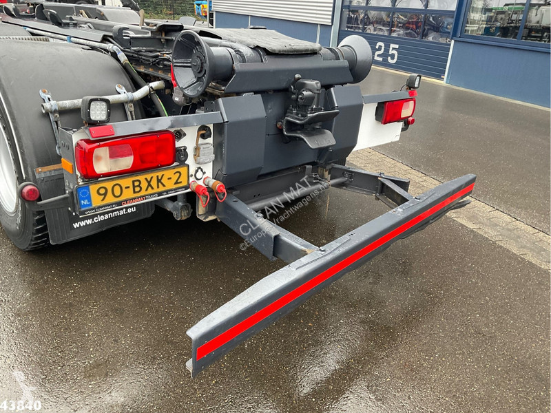 Camión DAF FAD  530 8x4 Euro 6 Palfinger 33...