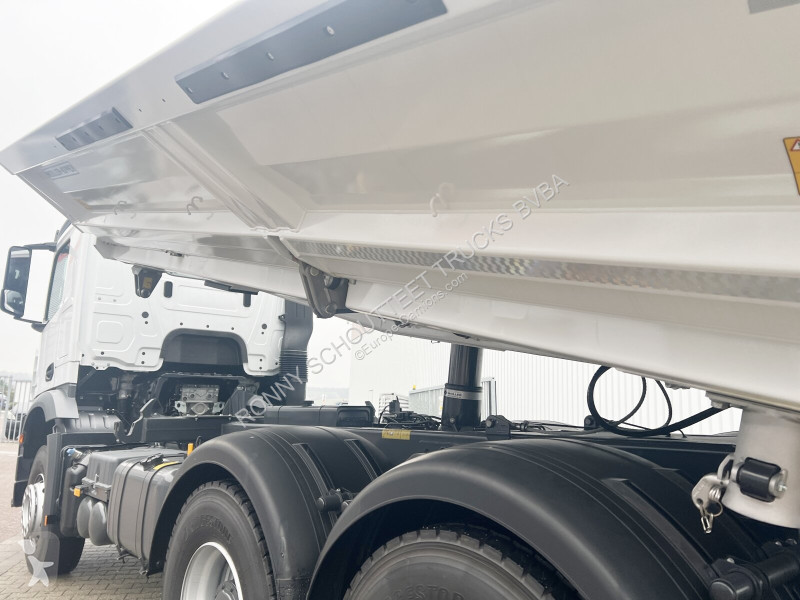 Kamion Mercedes Arocs 2645 K 6x4 Arocs 2645 K...