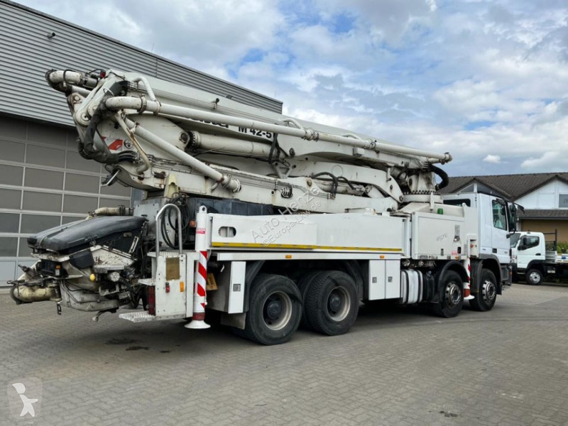 Camion Mercedes Actros 3241 B 8x4  Betonpumpe...