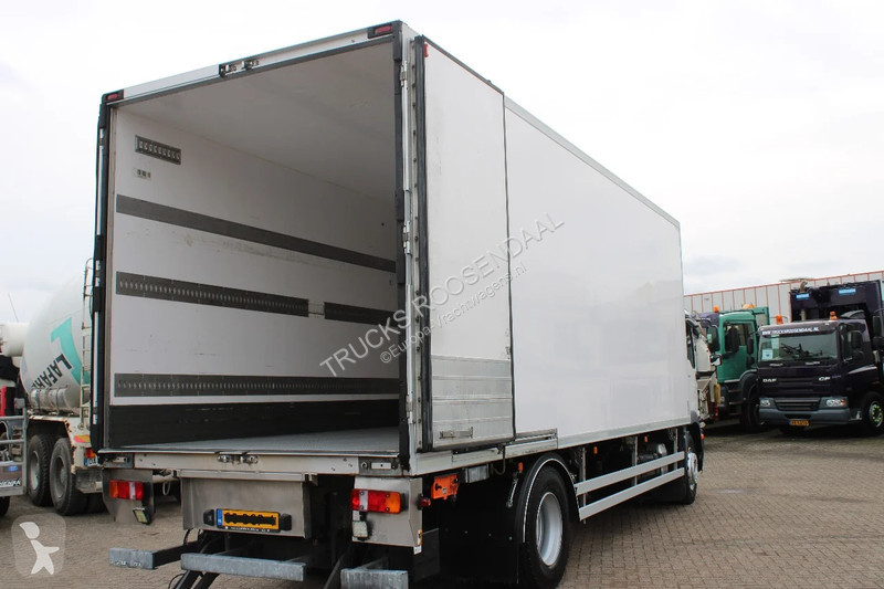 Lastbil MAN 18.250 + EURO 6 + CARRIER + LIFT
