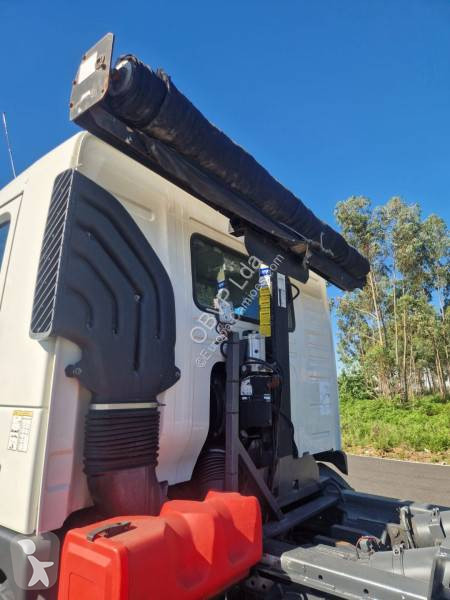 Camião Volvo