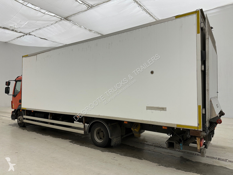 Camion Volvo 210