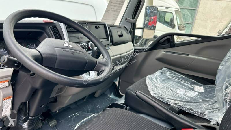 Camion Mitsubishi Fuso