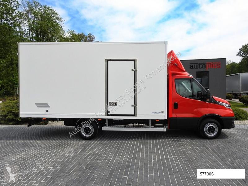 Kamion Iveco DAILY 35S18 NOWY KONTENER 10 PALET...