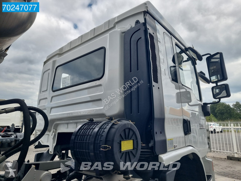 Camión Shacman L3000 8X4 NEW 8m3 Liebherr Mixer...