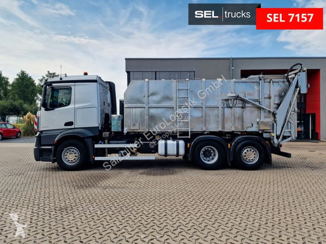 Kamion Mercedes 2545 /für Tierkadaver / mit Waage