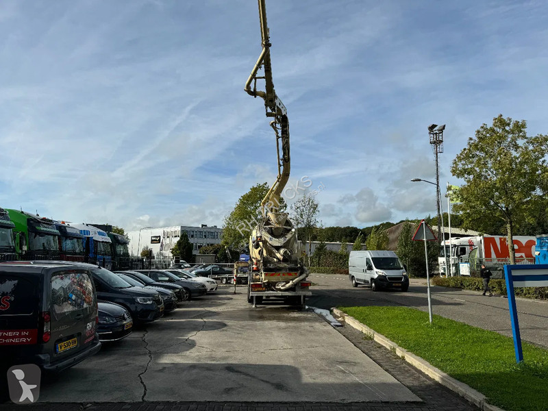 Camion Iveco 410 8X4 CIFA PUMP 24M + MIXER FULL...