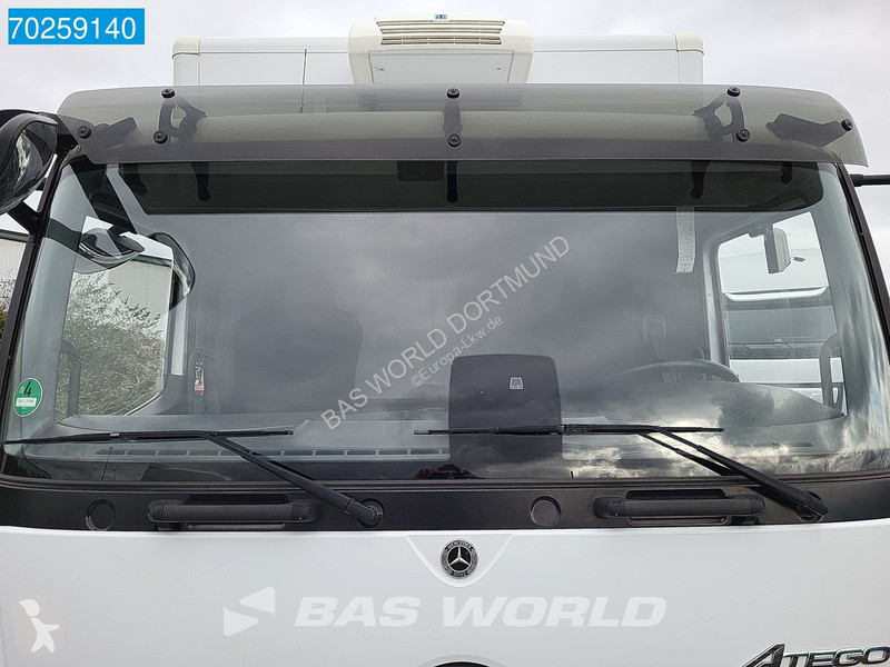 Camion Mercedes 816 4X2 7.49t Thermoking B-100...