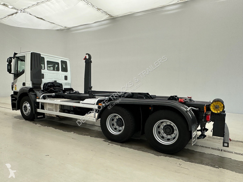 Vrachtwagen Iveco 460 - 6x2