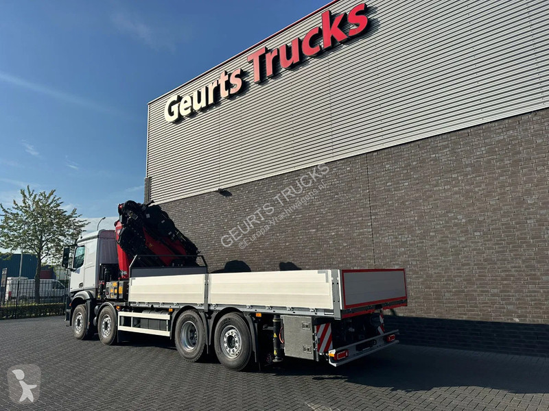 Kamion Mercedes 3251 8X2 + HMF 7020-K7 FJ...
