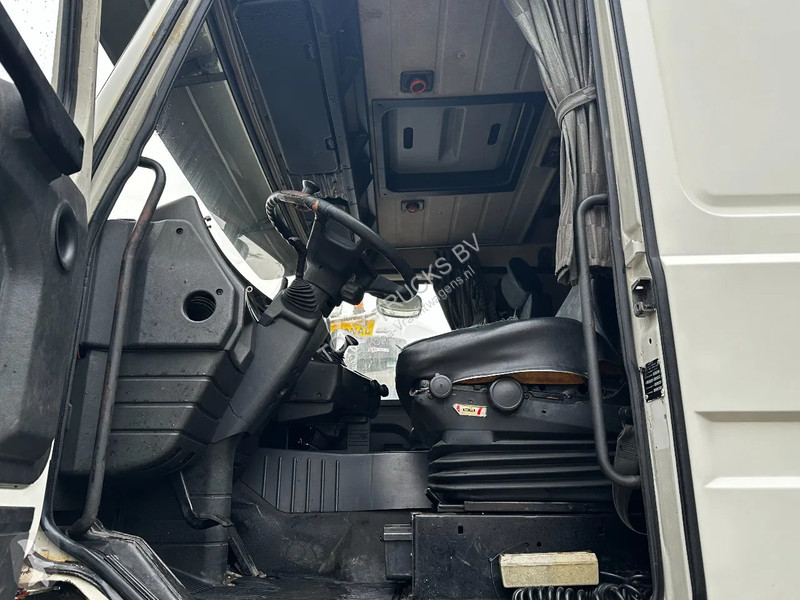 Camion Scania P-360 4X2 Platform Manual Gear...