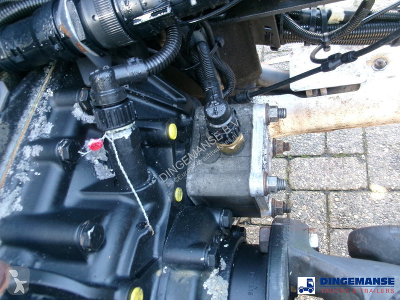 Kamion Renault 370 6x2 chassis