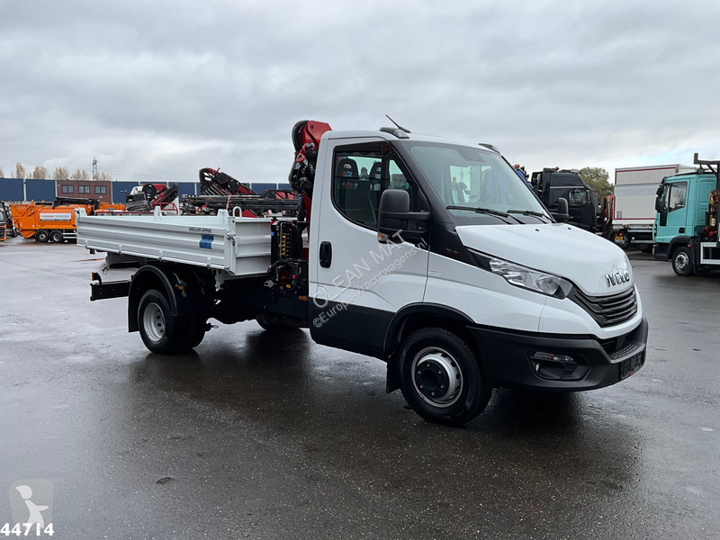 Vrachtwagen Iveco 72C18 HMF laadkraan 3,4...