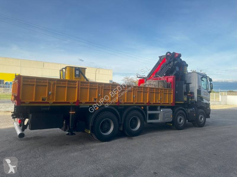 Kamion Renault Con pluma