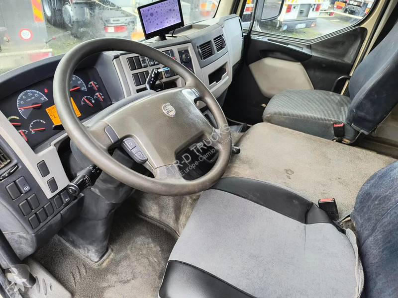 Camion Volvo FL 240 D'HOLLANDIA 2000KG - 5,76M BOX