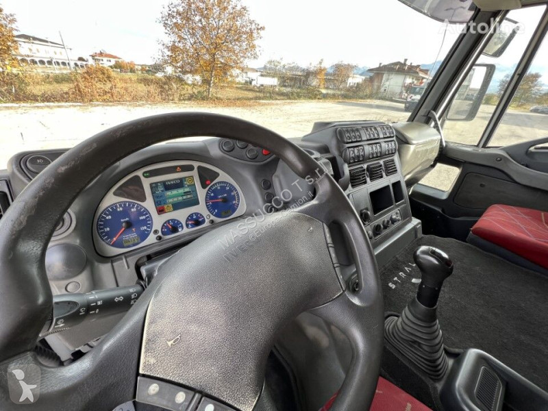 Vrachtwagen Iveco 350 6X2