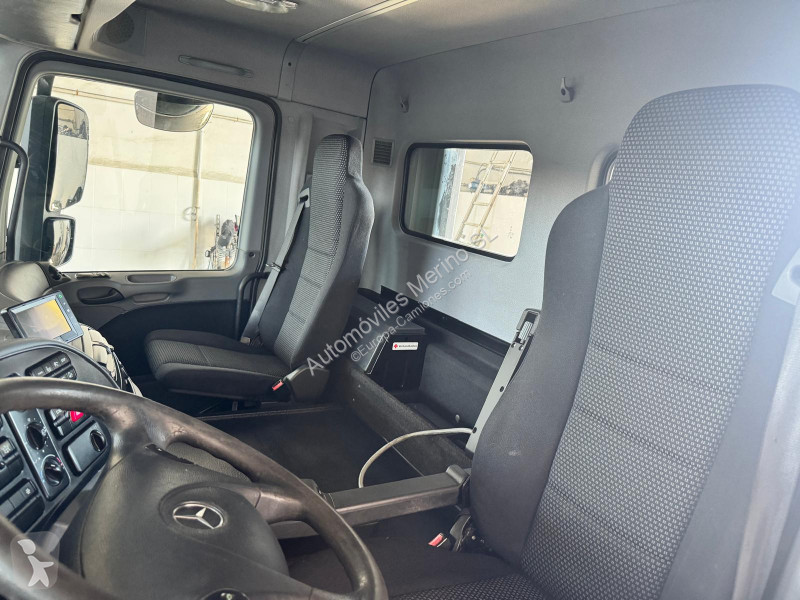 Camion Mercedes ACTROS 2541